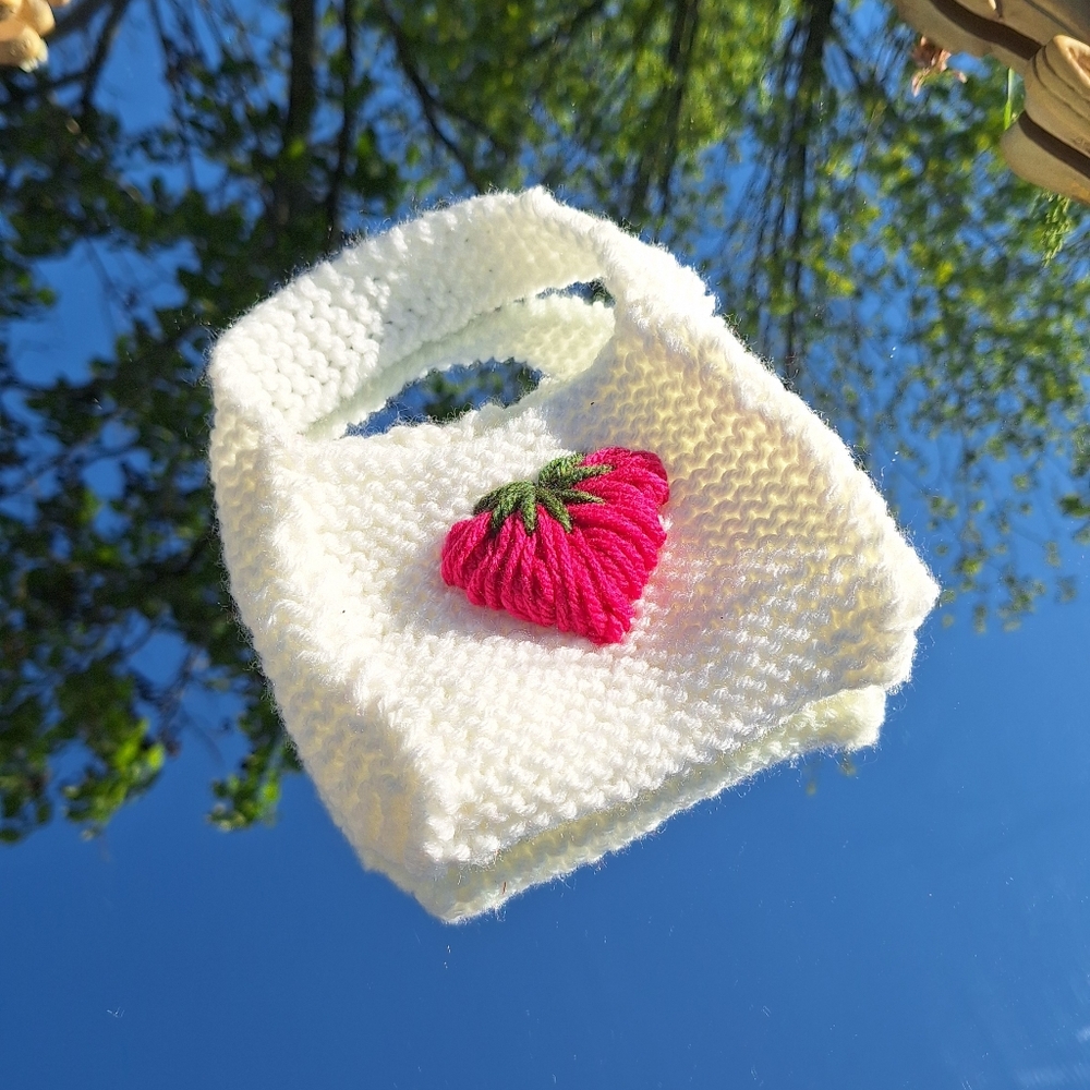 Strawberry Purse